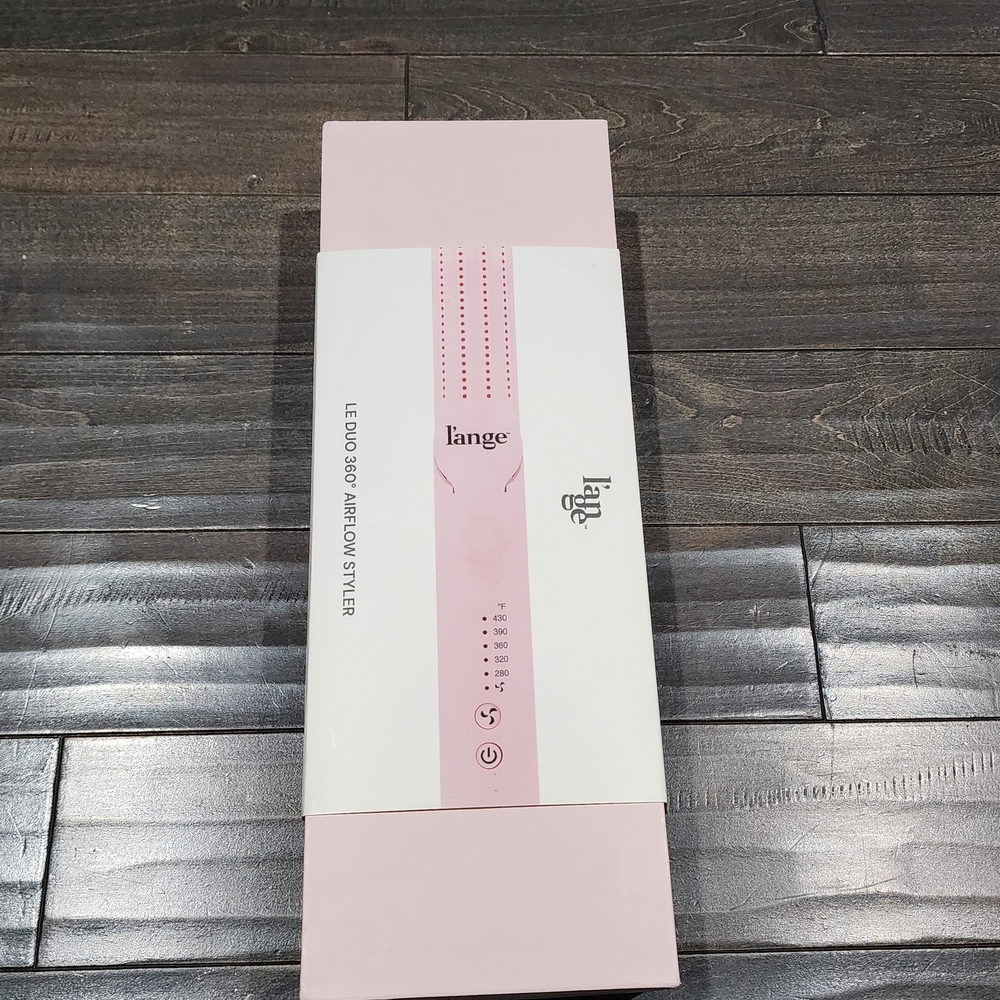 Lange Pink and White Hair Styler Box
